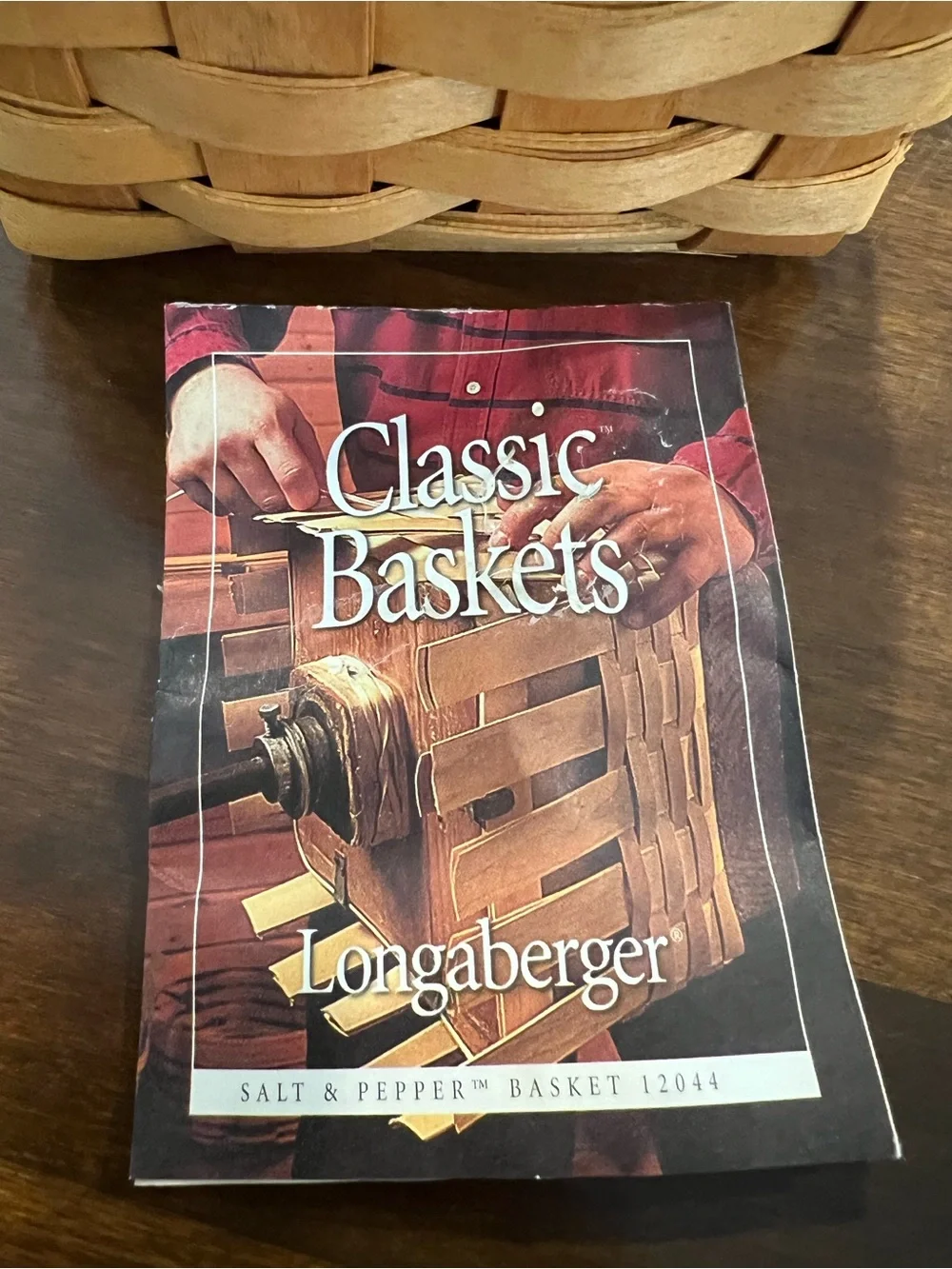 Longaberger Salt & Pepper Basket w/ Shakers, 2001